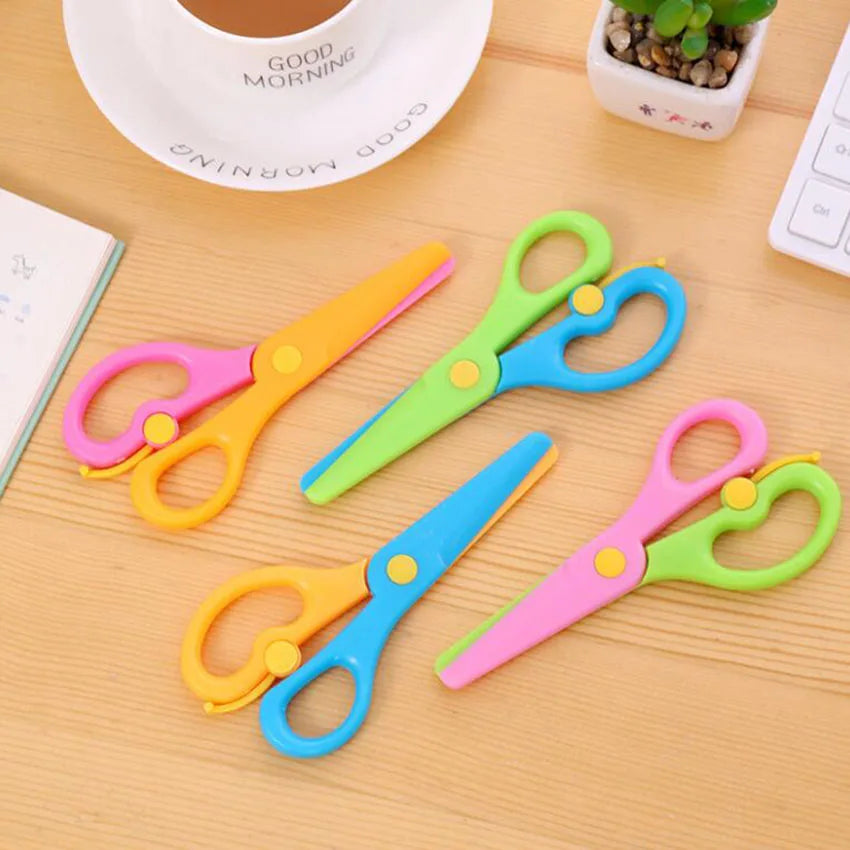 Plastic Safety Scissors Kindergarten DIY Paper Cutting Mini Art Scissors