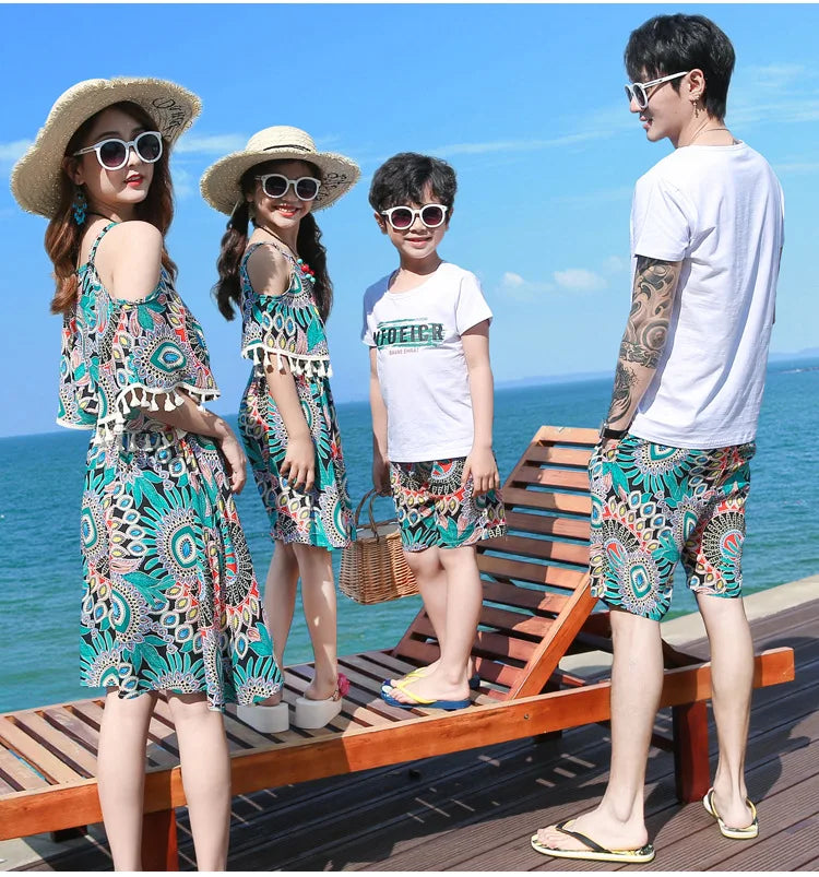 Family Matching Outfits Summer Beach Mother Daughter Floral Dresses Dad Son Cotton T-shirt & Shorts Couple Outfit Seaside