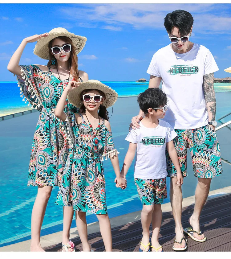 Family Matching Outfits Summer Beach Mother Daughter Floral Dresses Dad Son Cotton T-shirt & Shorts Couple Outfit Seaside