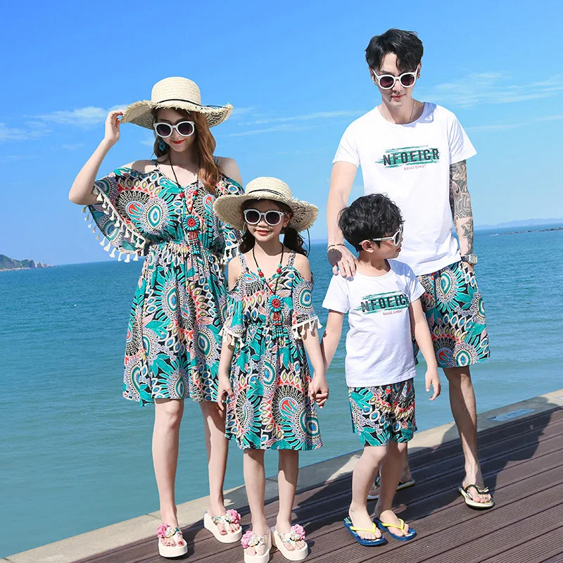 Family Matching Outfits Summer Beach Mother Daughter Floral Dresses Dad Son Cotton T-shirt & Shorts Couple Outfit Seaside