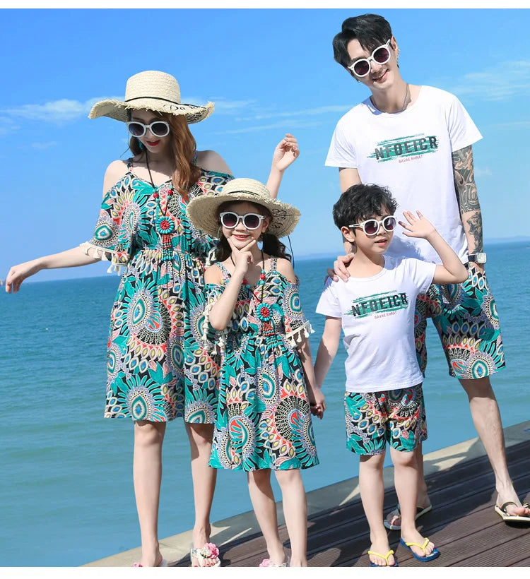 Family Matching Outfits Summer Beach Mother Daughter Floral Dresses Dad Son Cotton T-shirt & Shorts Couple Outfit Seaside