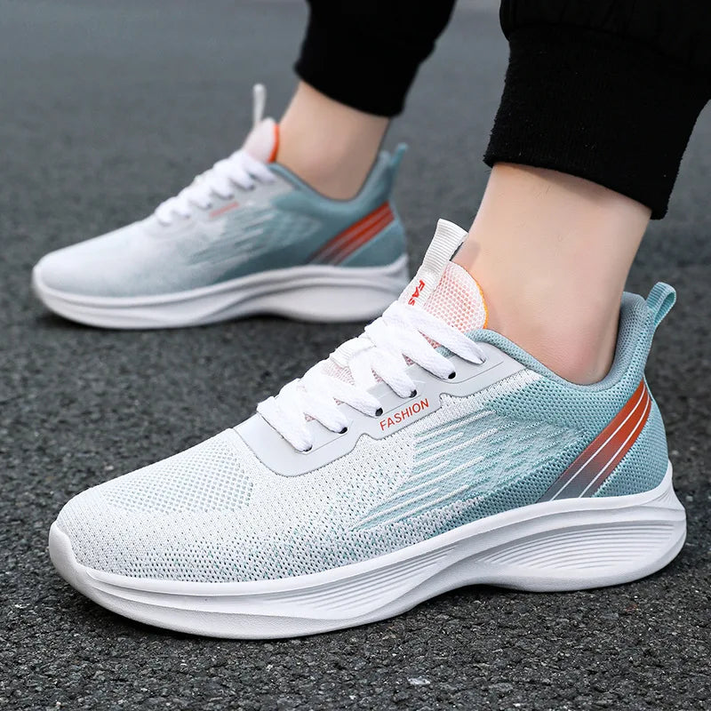 Sports single shoes flying woven Men's Shoes lace-up Soft sole Casual style men's Running shoes sneaker