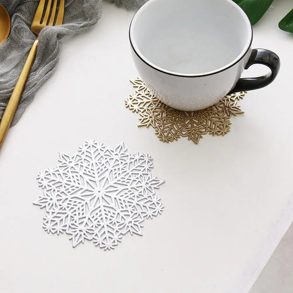 Non-slip Placemat Table Protection Mat Decorative Christmas Snowflake Cup Coaster Non-slip Hollow-out Design for Table Mat