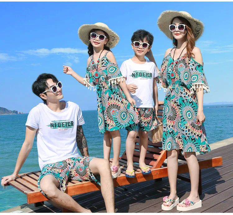 Family Matching Outfits Summer Beach Mother Daughter Floral Dresses Dad Son Cotton T-shirt & Shorts Couple Outfit Seaside