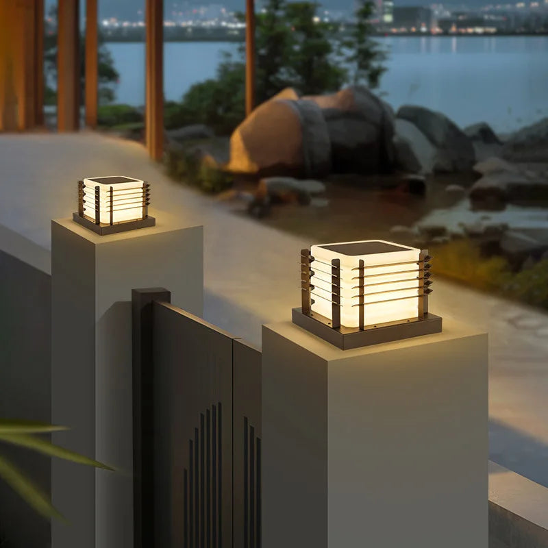 Outdoor Courtyard LED Solar Lawn Light For Pillar Chapiter Fence Door Post Garden Villa Decoration Waterproof IP65 Street Lamp