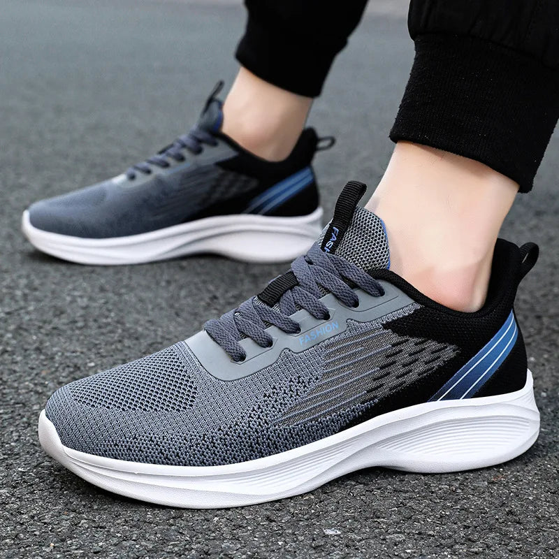 Sports single shoes flying woven Men's Shoes lace-up Soft sole Casual style men's Running shoes sneaker